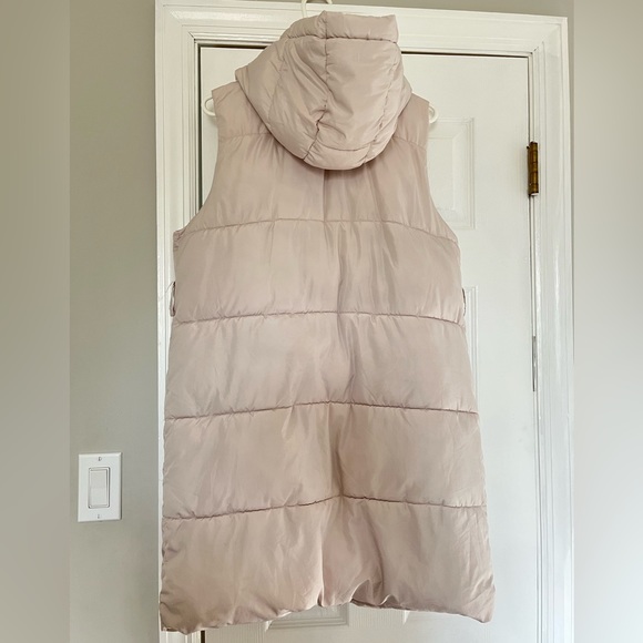 Miss Selfridge light pink long hooded puffer vest - Picture 6 of 6